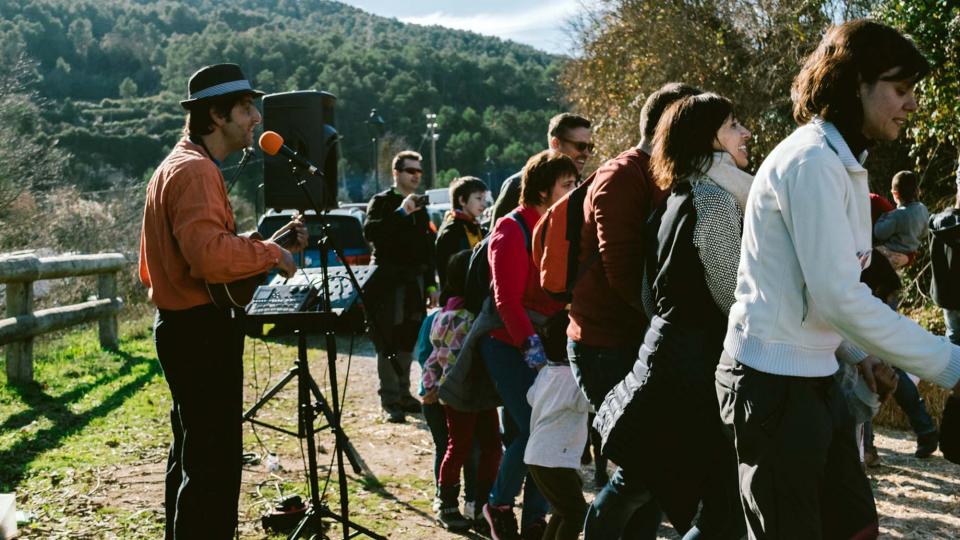 10.12.2016 Jordi Giralt animant la festa  Clariana -  Mariona Miquel