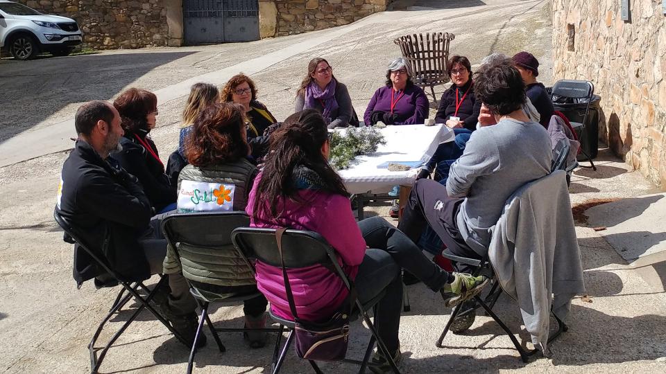 26.3.2017 Taller de 'Macerats de plantes medicinals contra el dolor' a càrrec d’Astrid van Ginkel  Clariana -  Marina Berenguer