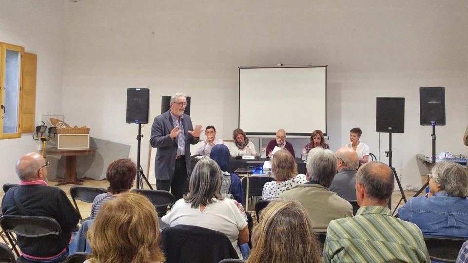 23.9.2017 Taula rodona per la Pau i la Cohesió Social amb Arcadi Oliveras i ONG's  Clariana -  Marina Berenguer