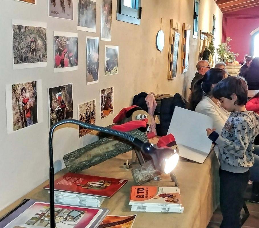 El Tió d'Argençola al Mercat de Nadal de can Alemany