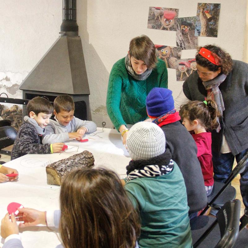 Els alumnes de l'escola Taquígraf Garriga d'Esparreguera venen a veure els primers tions