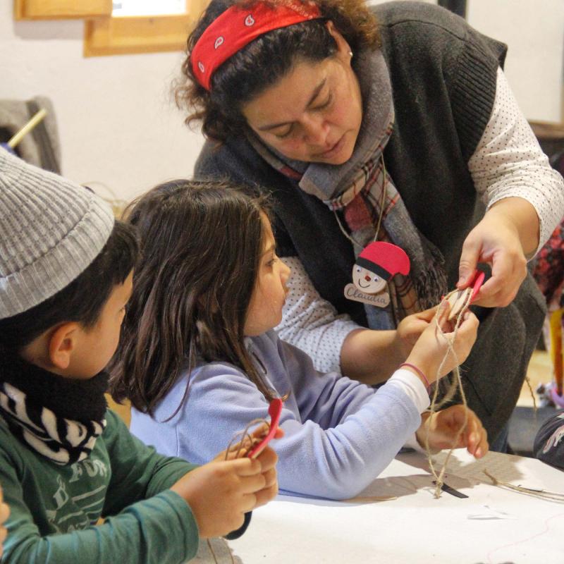 Els alumnes de l'escola Taquígraf Garriga d'Esparreguera venen a veure els primers tions