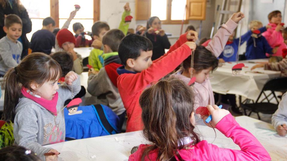 Els alumnes de l'escola Taquígraf Garriga d'Esparreguera venen a veure els primers tions