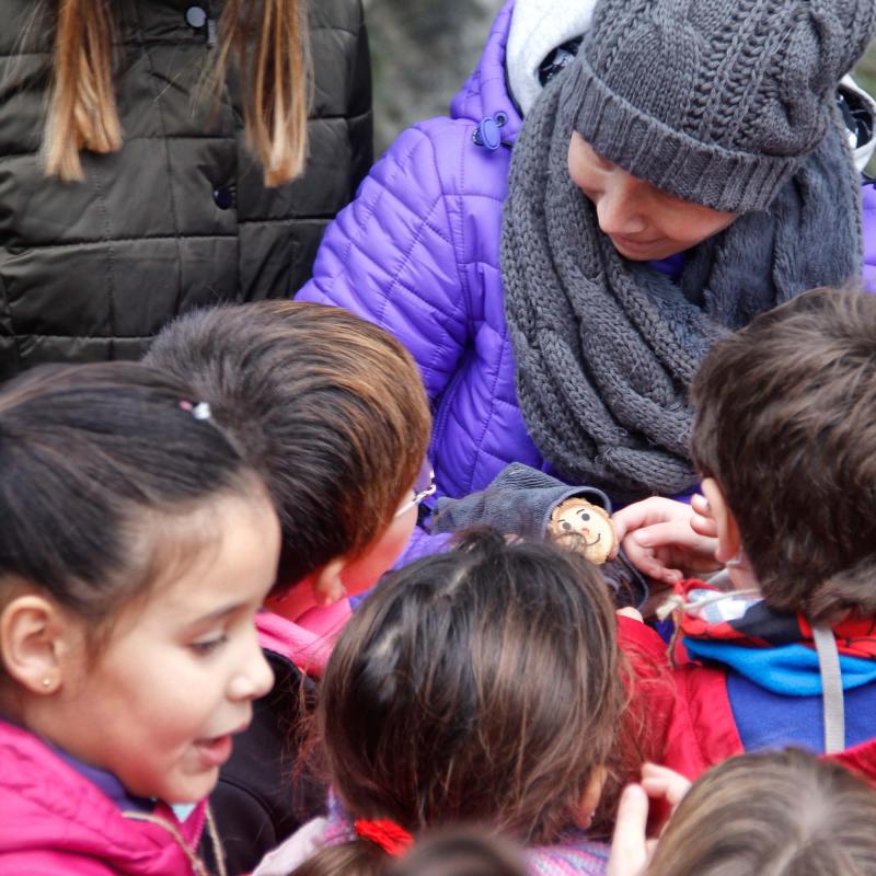 Els alumnes de l'escola Taquígraf Garriga d'Esparreguera venen a veure els primers tions