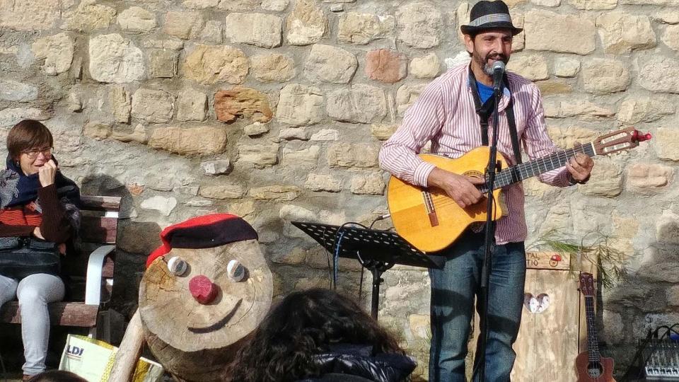 8 de Desembre de 2018 Jordi Giralt animant la festa  Clariana -  Martí Garrancho