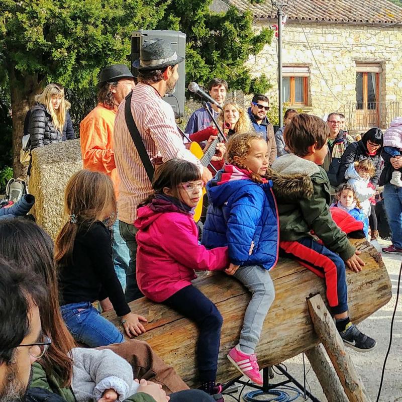 Jordi Giralt animant la festa