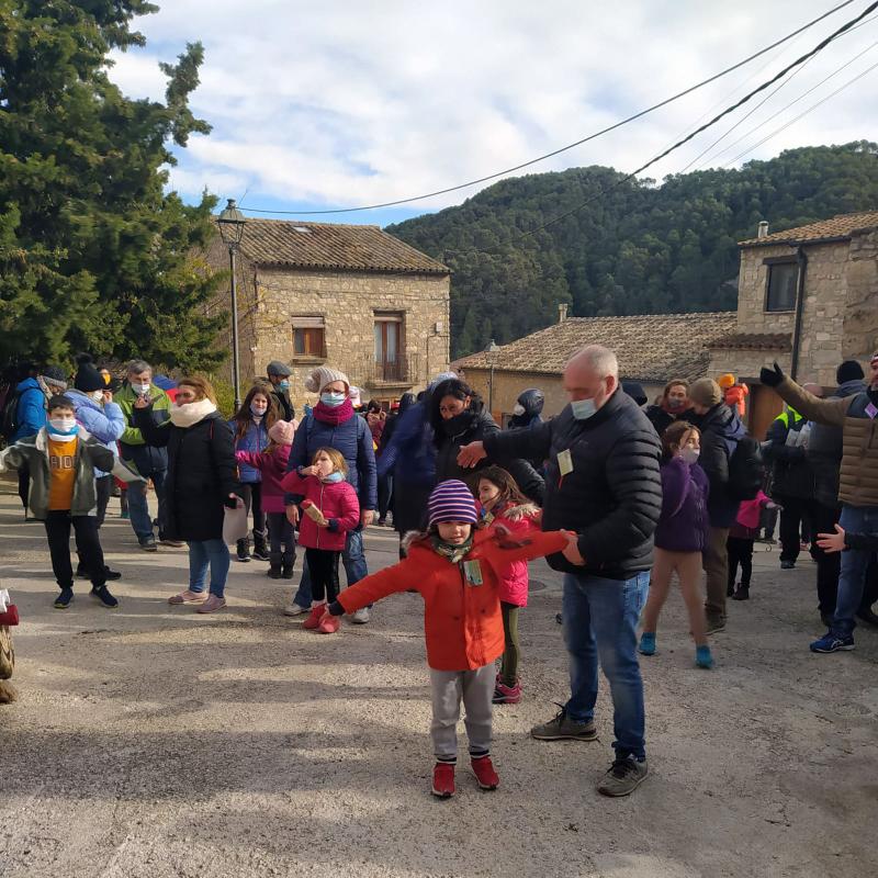 5.12.2021 10a Festa del Tió d'Argençola  Clariana -  Elisabet Vilella i Ester Parcerisas