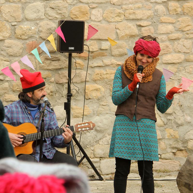 5.12.2021 10a Festa del Tió d'Argençola  Clariana -  barbara balcells