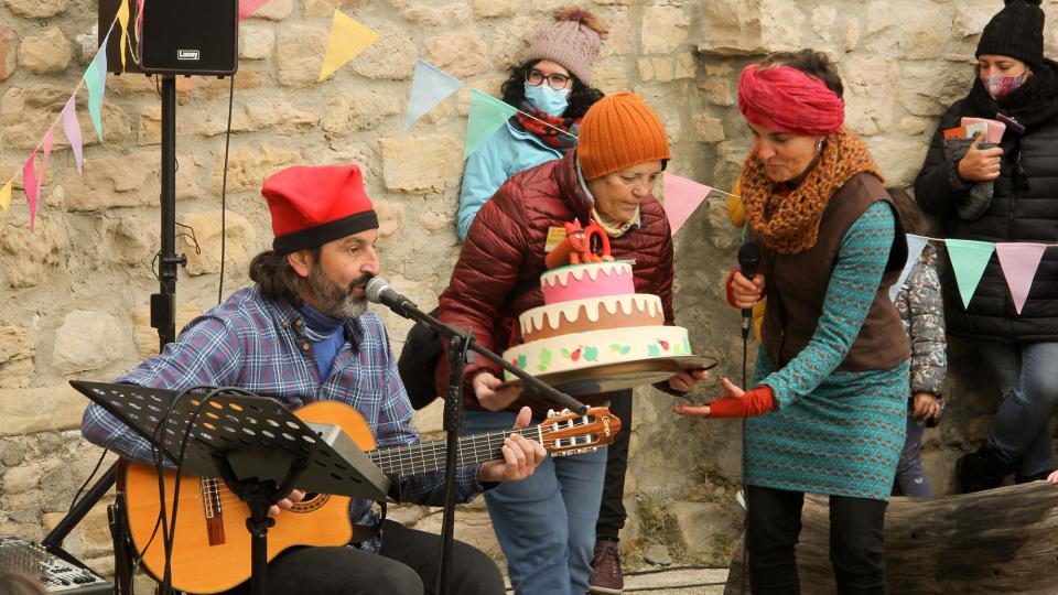 5.12.2021 10a Festa del Tió d'Argençola  Clariana -  barbara balcells