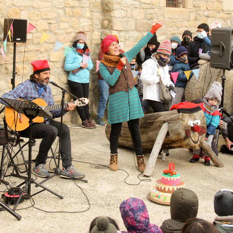 5.12.2021 10a Festa del Tió d'Argençola  Clariana -  barbara balcells