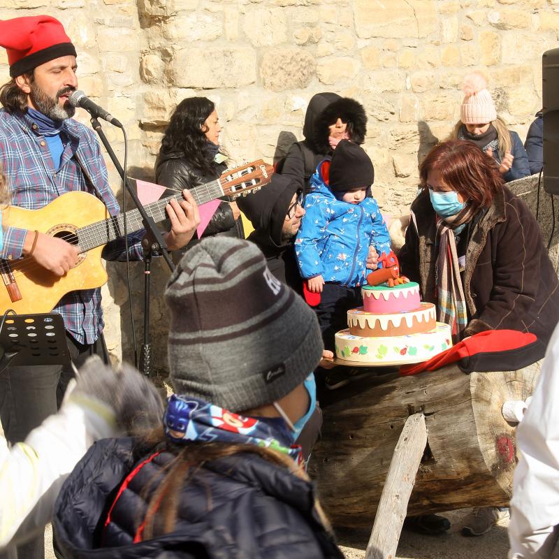 5.12.2021 10a Festa del Tió d'Argençola  Clariana -  barbara balcells