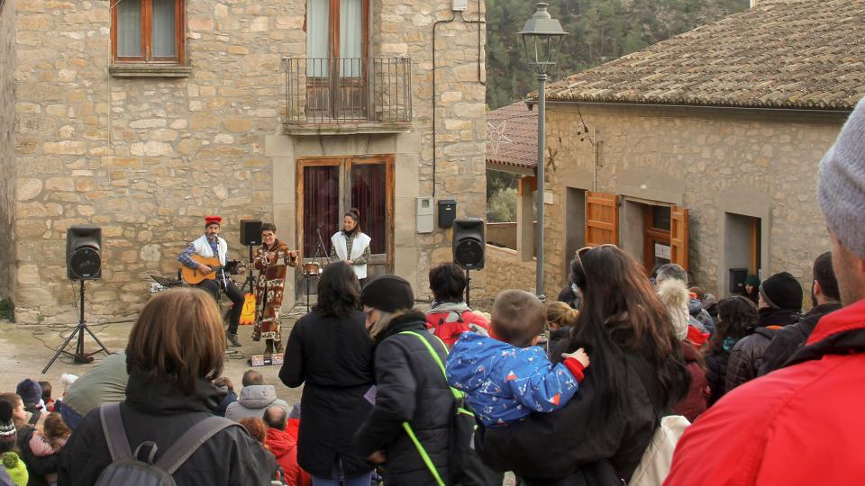 4.12.2022 11a festa del tió  Clariana -  Bàrbara Balcells