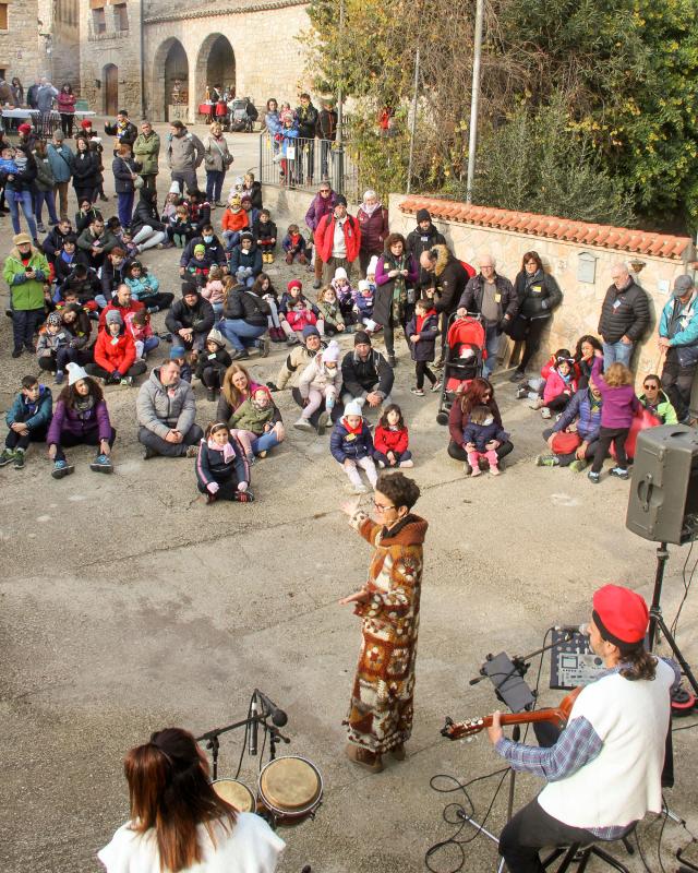 4.12.2022 11a festa del tió  Clariana -  Bàrbara Balcells