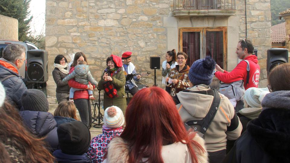 4.12.2022 11a festa del tió  Clariana -  Bàrbara Balcells